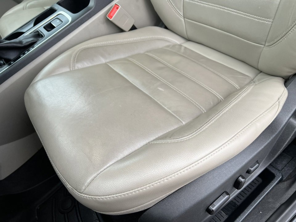 Certified 2017 Ford Escape Titanium image 15