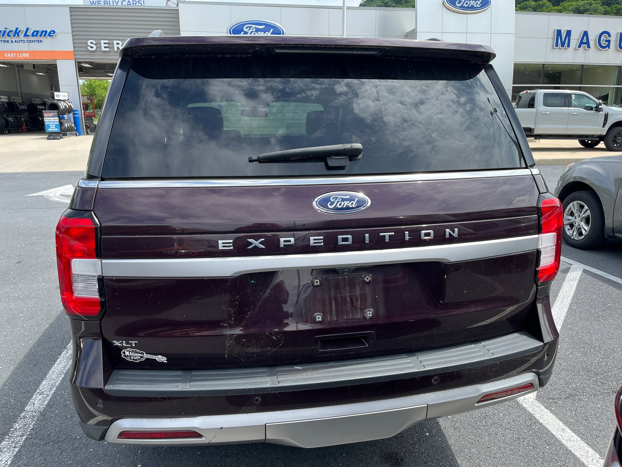 Certified 2023 Ford Expedition XLT AWD/4WD image 5