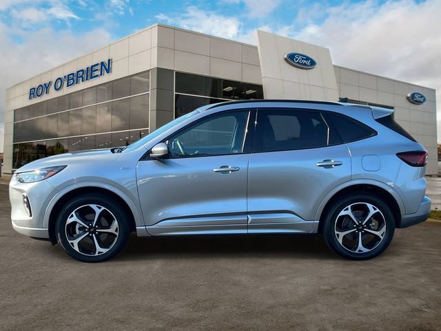 Certified 2024 Ford Escape ST-Line Select w/ Tech Pack #2 AWD/4WD image 2