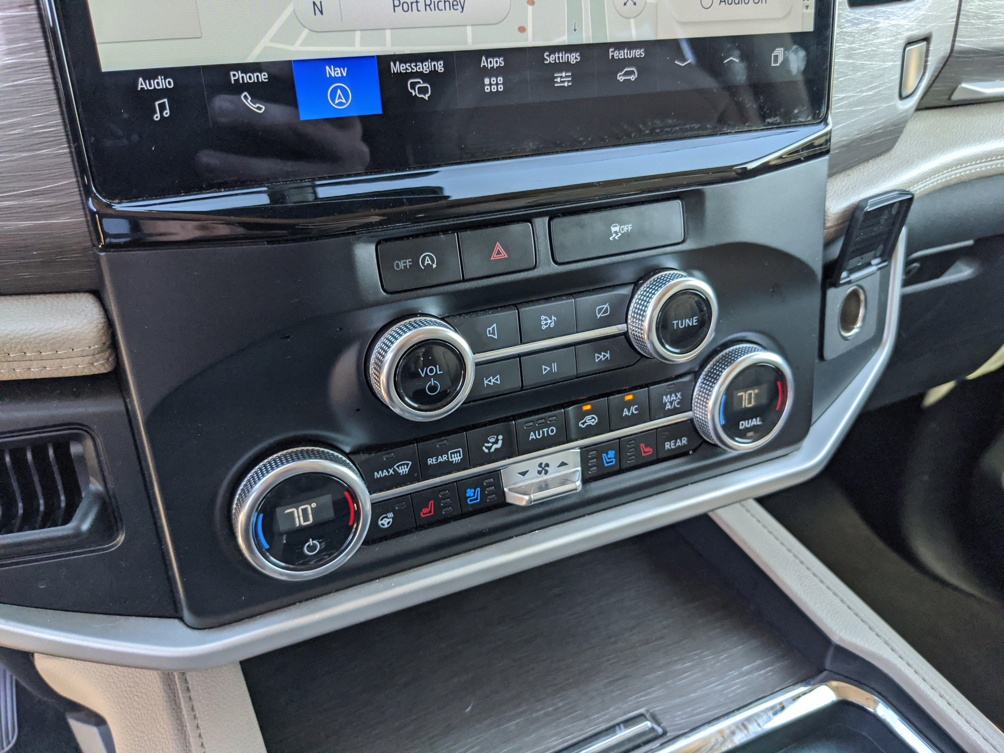 Certified 2024 Ford Expedition Max Limited image 31