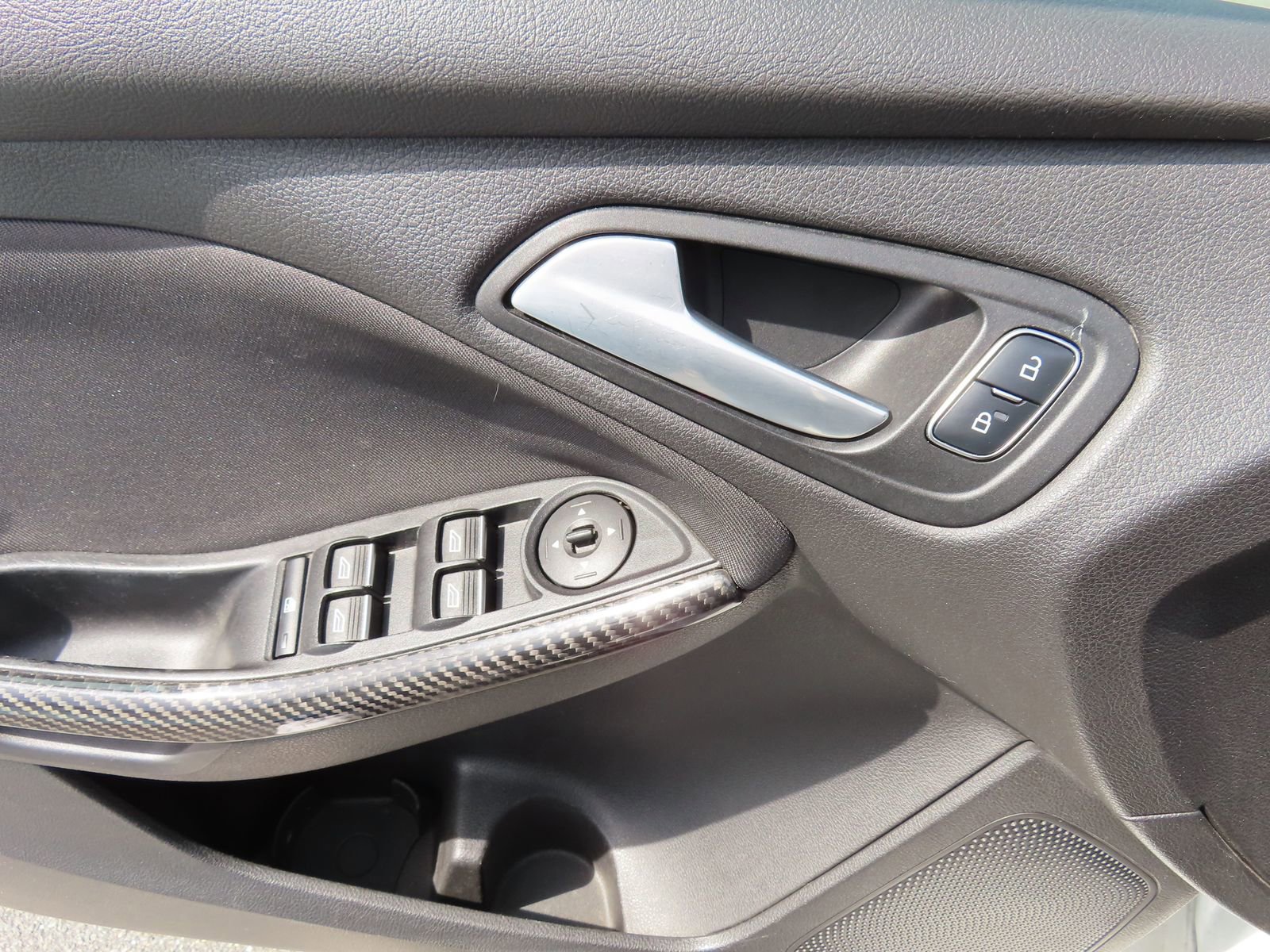 Certified 2017 Ford Focus ST w/ Equipment Group 402A image 15