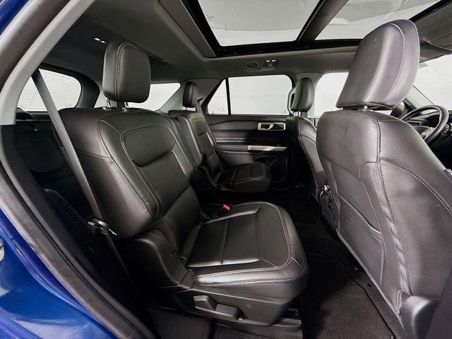Certified 2022 Ford Explorer XLT w/ Equipment Group 202A image 28
