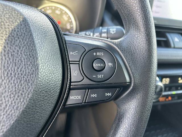Used 2020 Toyota RAV4 XLE FWD image 30