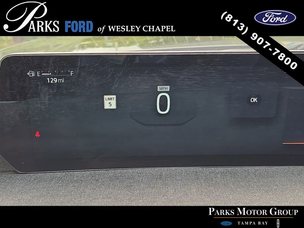 Certified 2025 Ford Expedition Active image 32