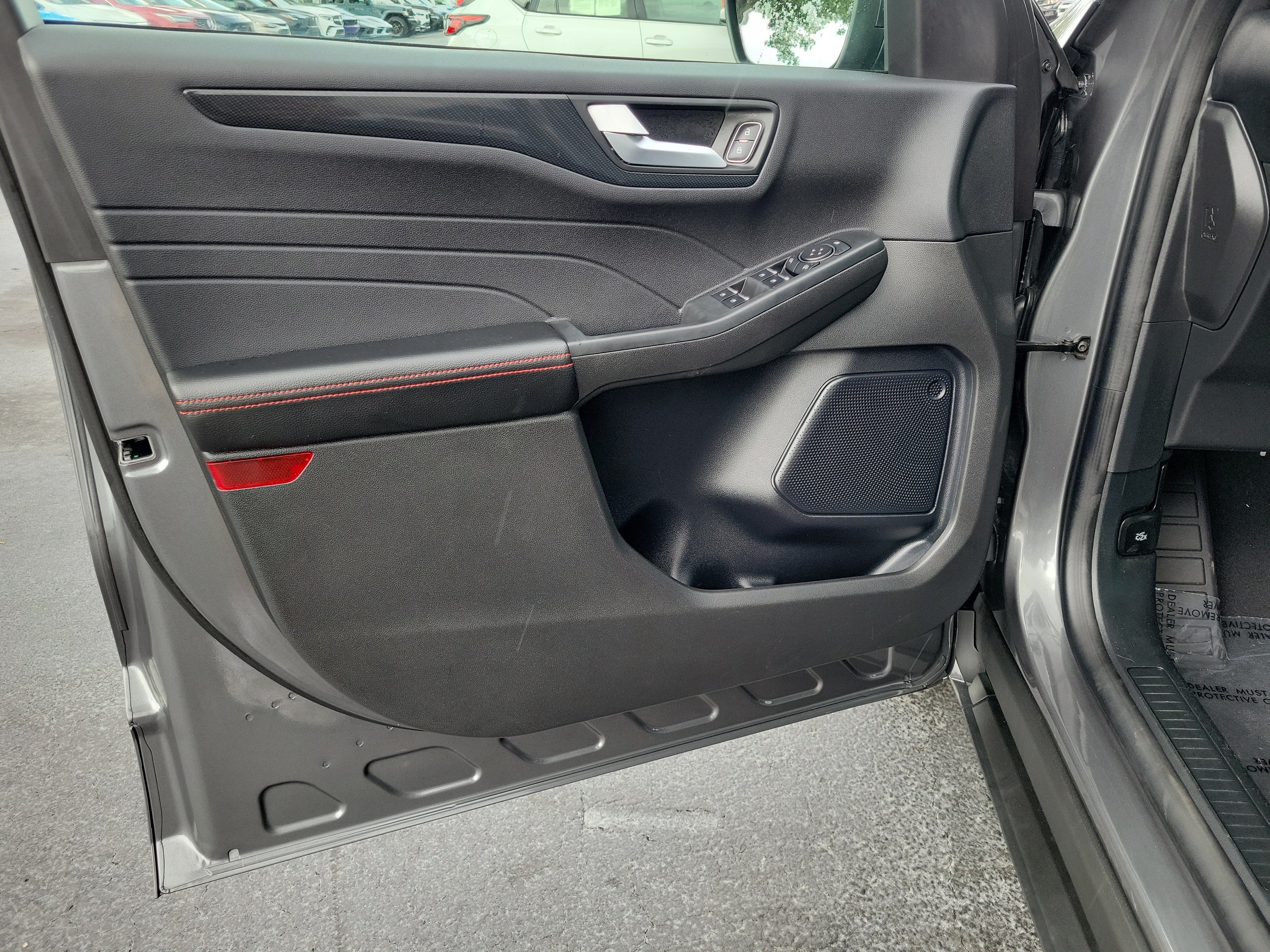 Certified 2023 Ford Escape ST-Line w/ Tech Pack #1 FWD image 17