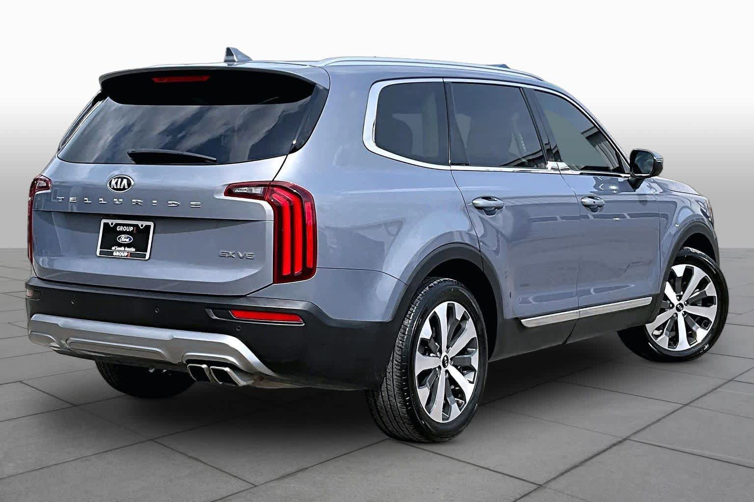 Used 2021 Kia Telluride EX w/ EX Premium Package FWD image 13