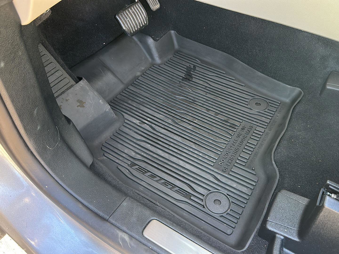 Certified 2024 Ford Edge Titanium w/ Equipment Group 301A image 14