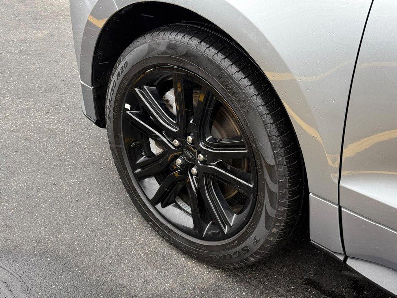 Certified 2023 Ford Edge ST-Line w/ Class II Trailer Tow Package image 16