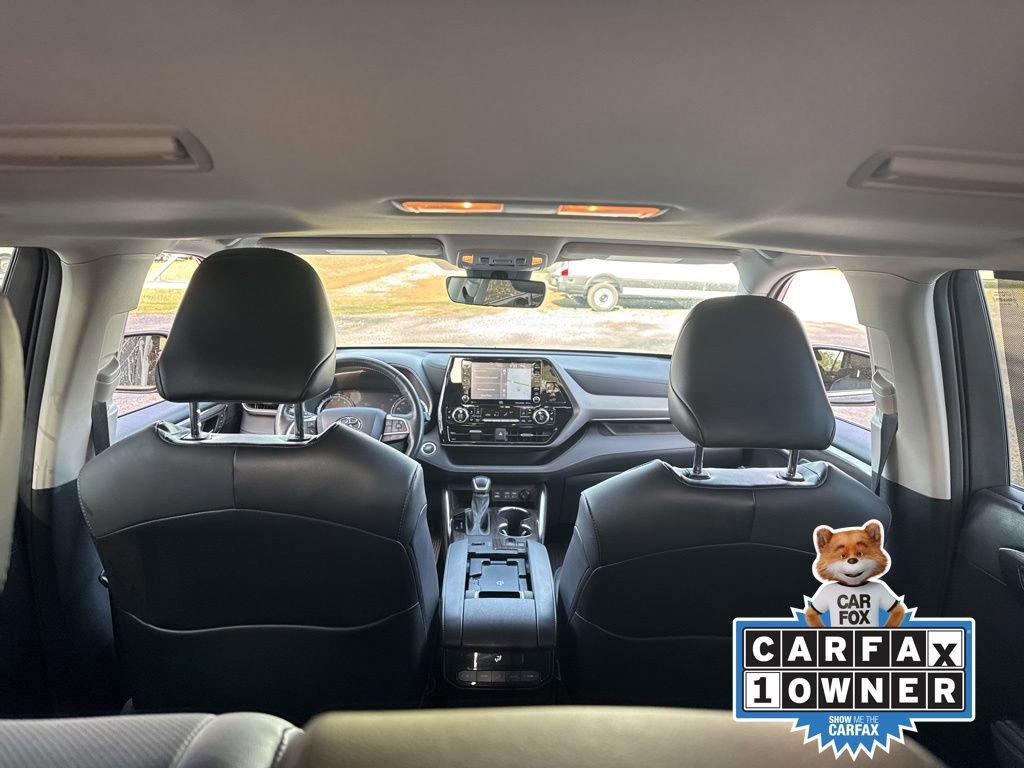 Used 2022 Toyota Highlander Limited image 19