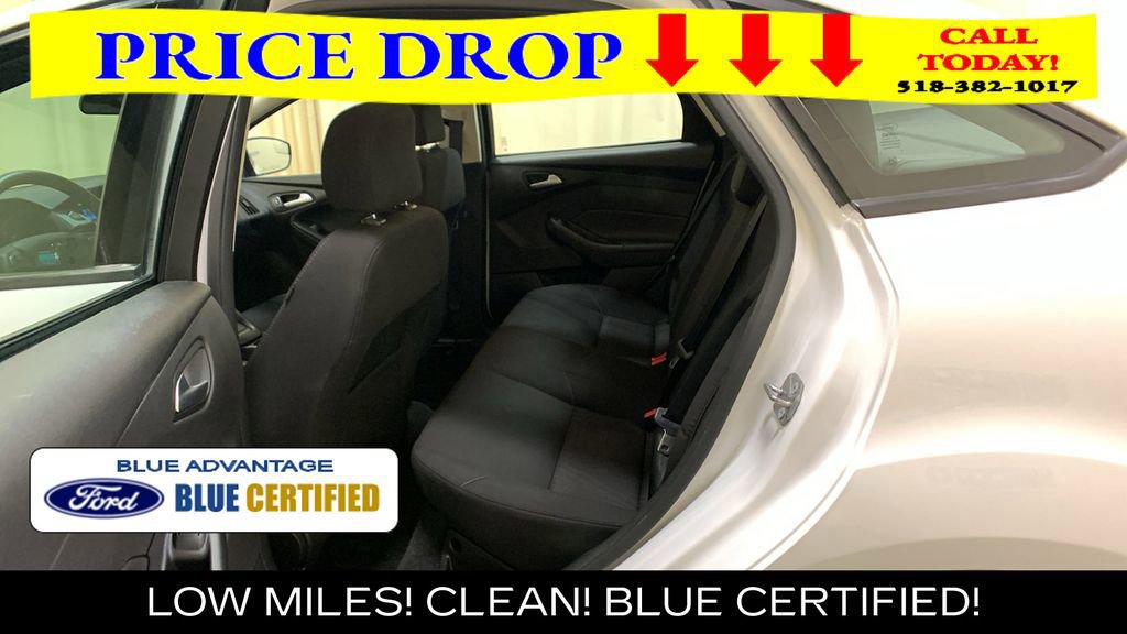 Certified 2017 Ford Focus SE FWD image 23
