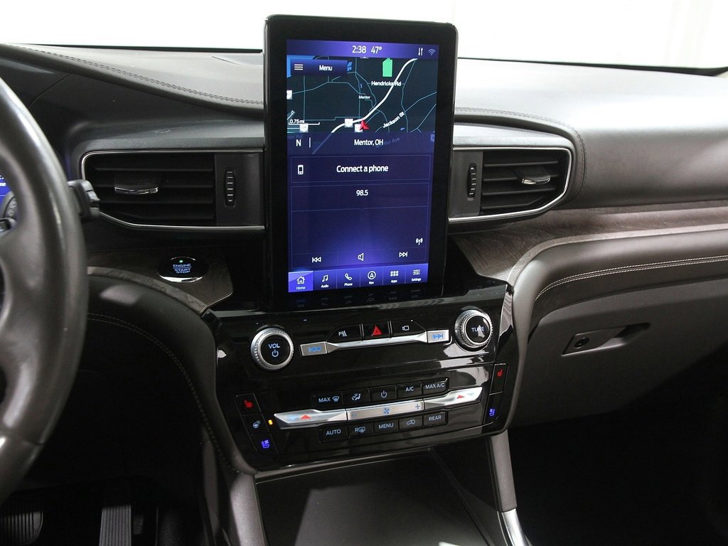 Certified 2021 Ford Explorer Platinum w/ Equipment Group 601A image 10