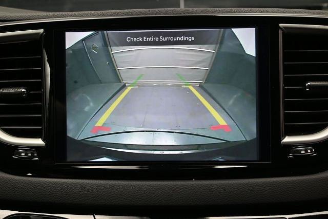 Used 2024 Chrysler Pacifica Touring-L FWD image 35