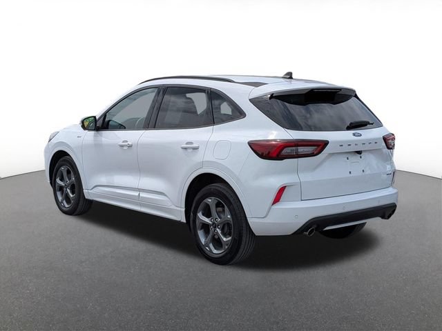 Certified 2023 Ford Escape ST-Line Select w/ Tech Pack #2 AWD/4WD image 4