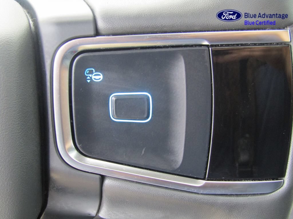 Certified 2025 Ford Expedition Active AWD/4WD image 23