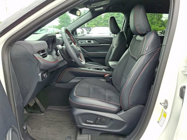 Certified 2025 Ford Explorer ST AWD/4WD image 15