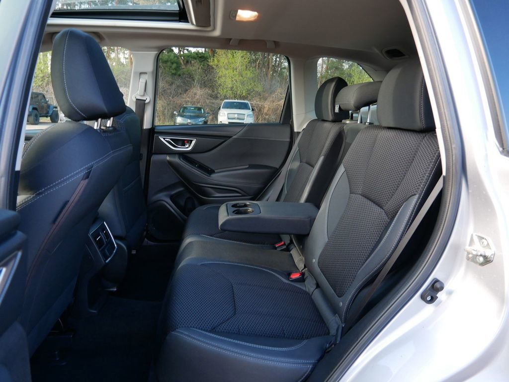 Used 2020 Subaru Forester Premium AWD/4WD image 11