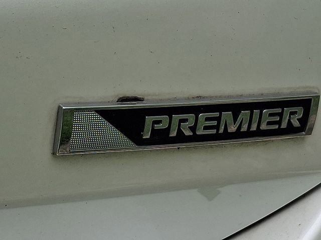 Used 2018 Chevrolet Equinox Premier FWD image 10