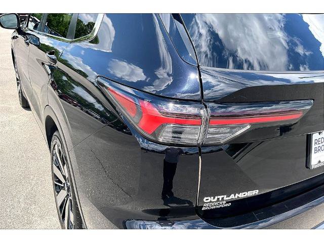 Used 2025 Mitsubishi Outlander SE FWD image 21