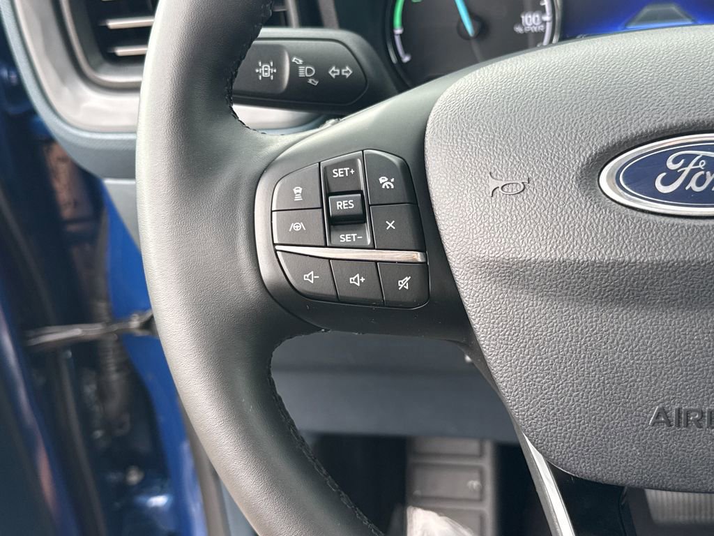 Certified 2024 Ford Maverick Lariat w/ Black Appearance Package image 16