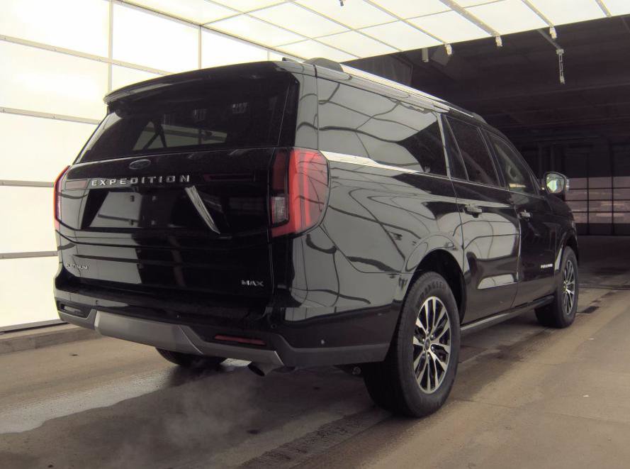 Certified 2025 Ford Expedition Max Platinum image 2