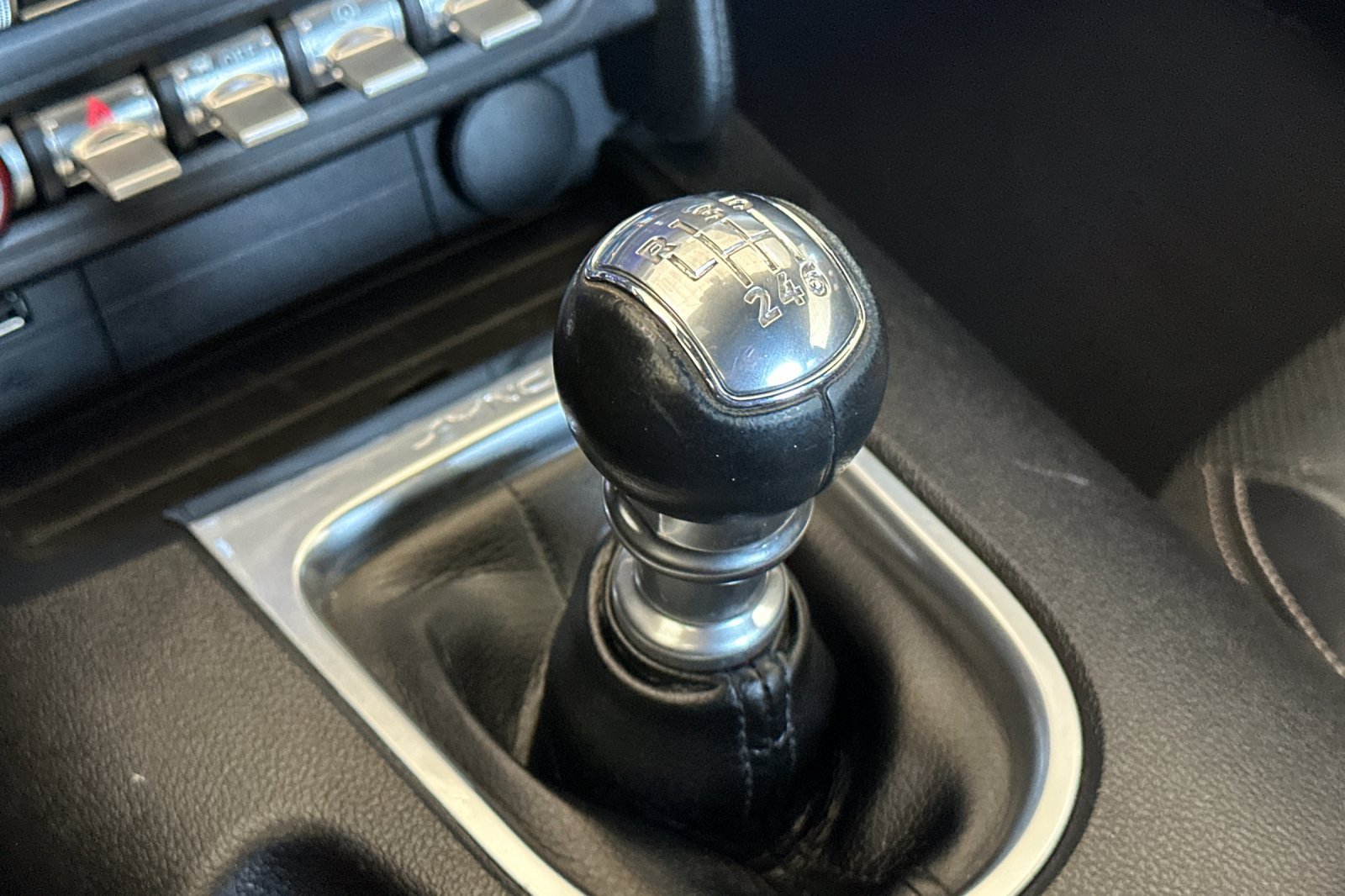Certified 2020 Ford Mustang GT Premium RWD image 21
