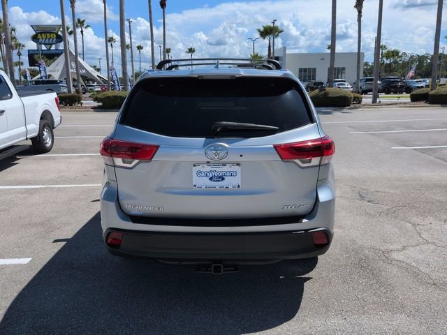 Used 2018 Toyota Highlander XLE AWD/4WD image 5
