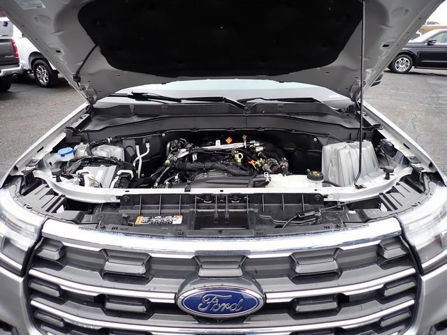 Certified 2025 Ford Explorer Active w/ Active Comfort Package image 14