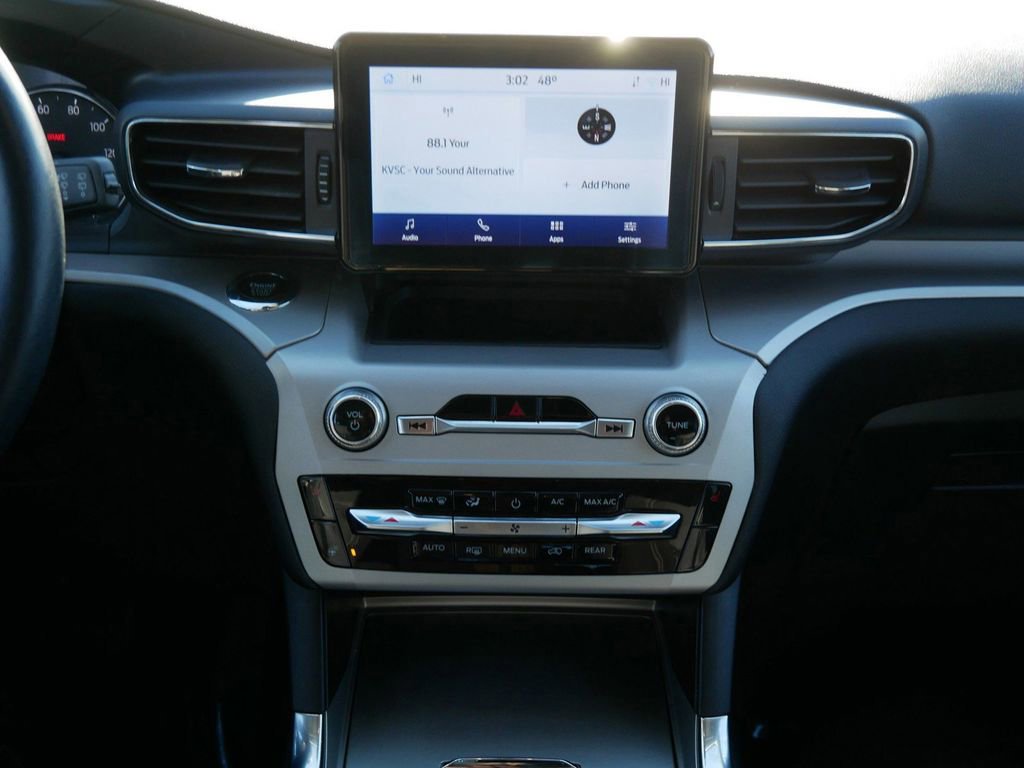 Certified 2023 Ford Explorer XLT w/ Equipment Group 202A image 19