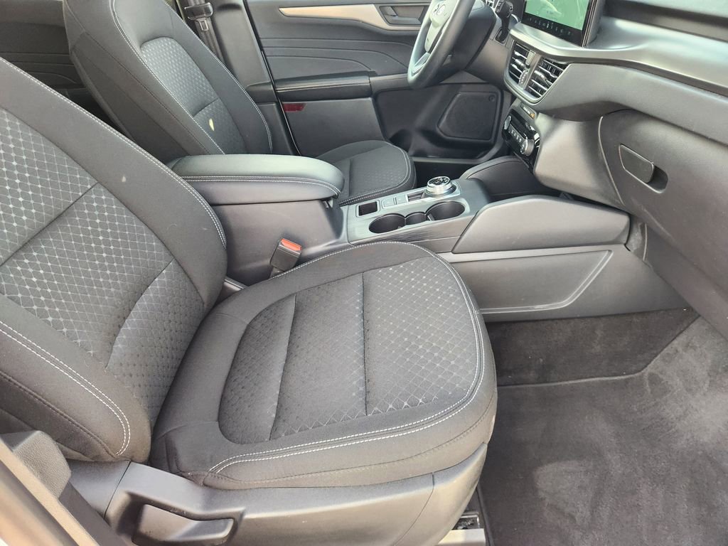 Certified 2025 Ford Escape Active w/ Tech Pack #1 image 13