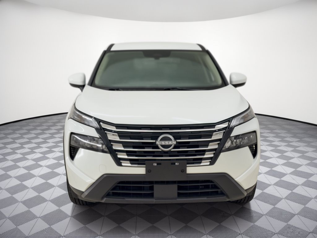 Used 2025 Nissan Rogue SV AWD/4WD image 6