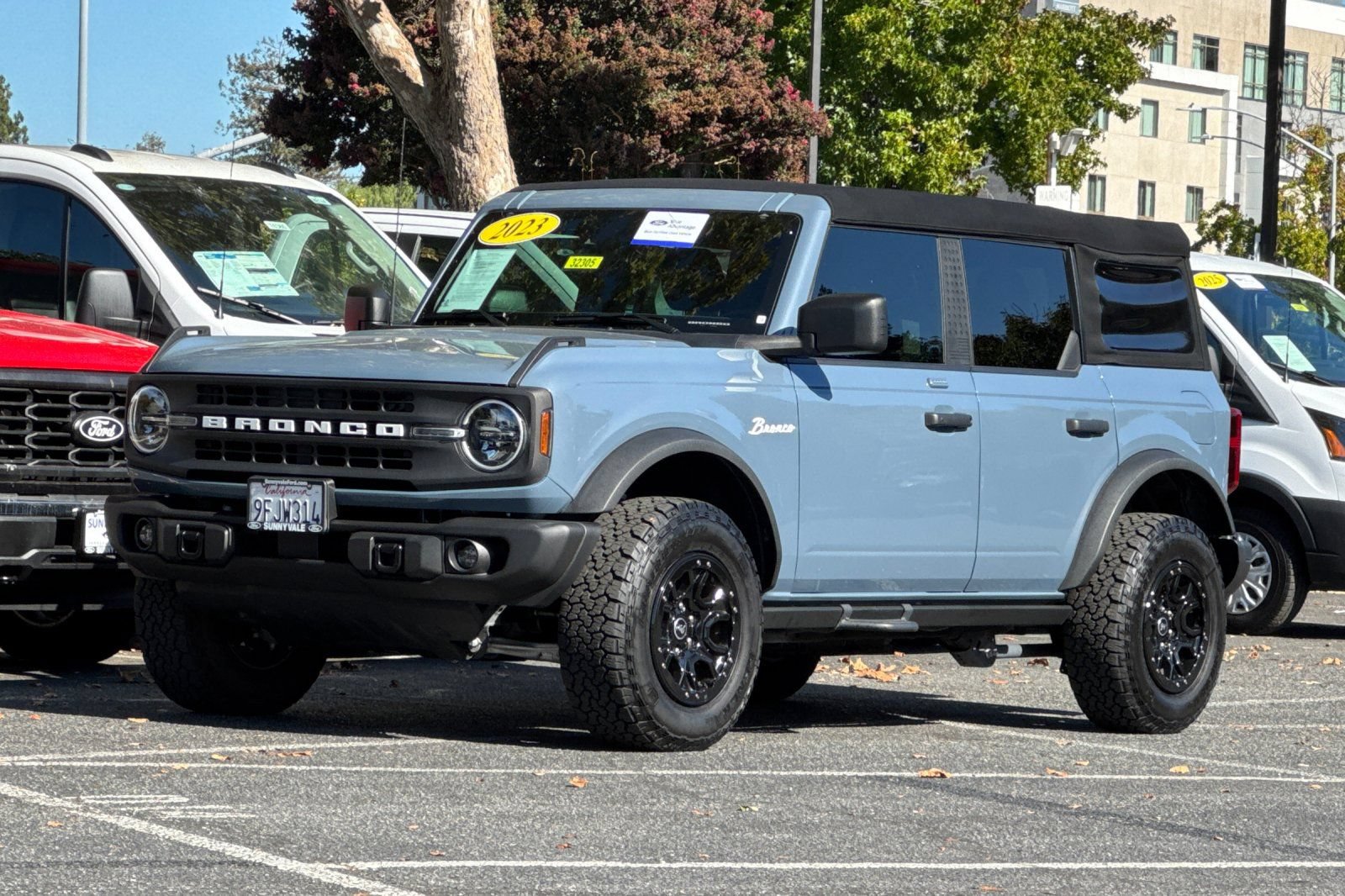 Certified 2023 Ford Bronco Black Diamond AWD/4WD image 9
