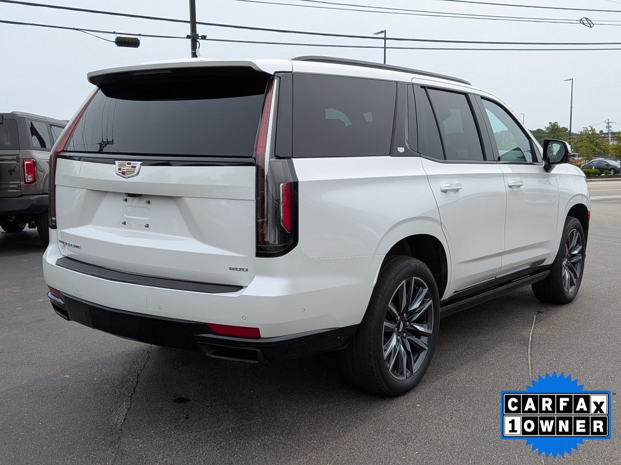 Used 2023 Cadillac Escalade Sport Platinum AWD/4WD image 4