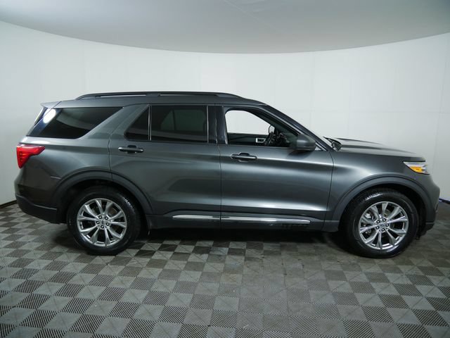 Certified 2020 Ford Explorer XLT w/ Equipment Group 202A AWD/4WD image 10