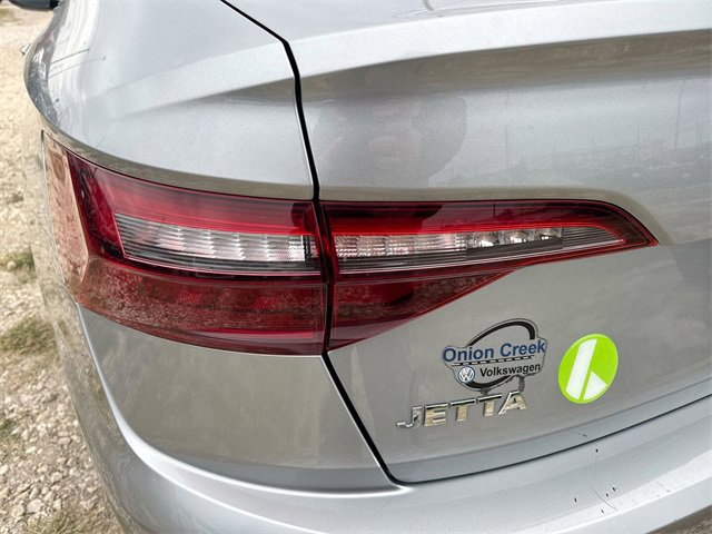 Used 2021 Volkswagen Jetta SE image 37