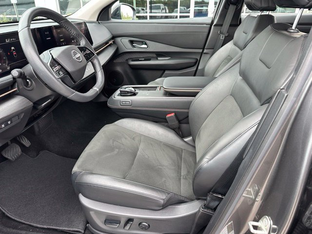Used 2024 Nissan Ariya AWD image 17