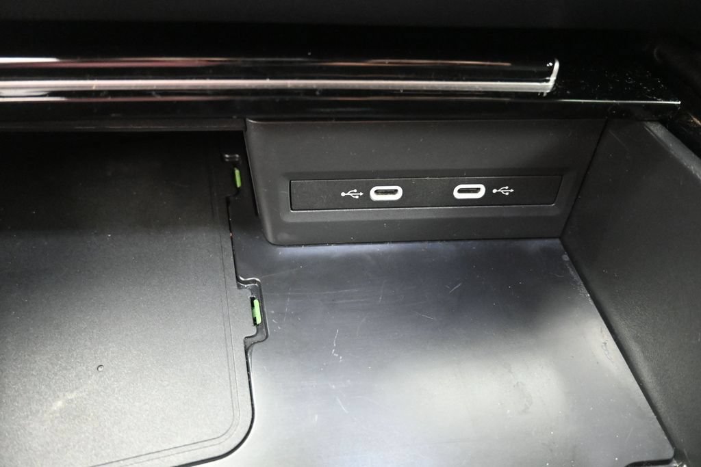 Used 2025 Volkswagen Atlas SE AWD/4WD image 27