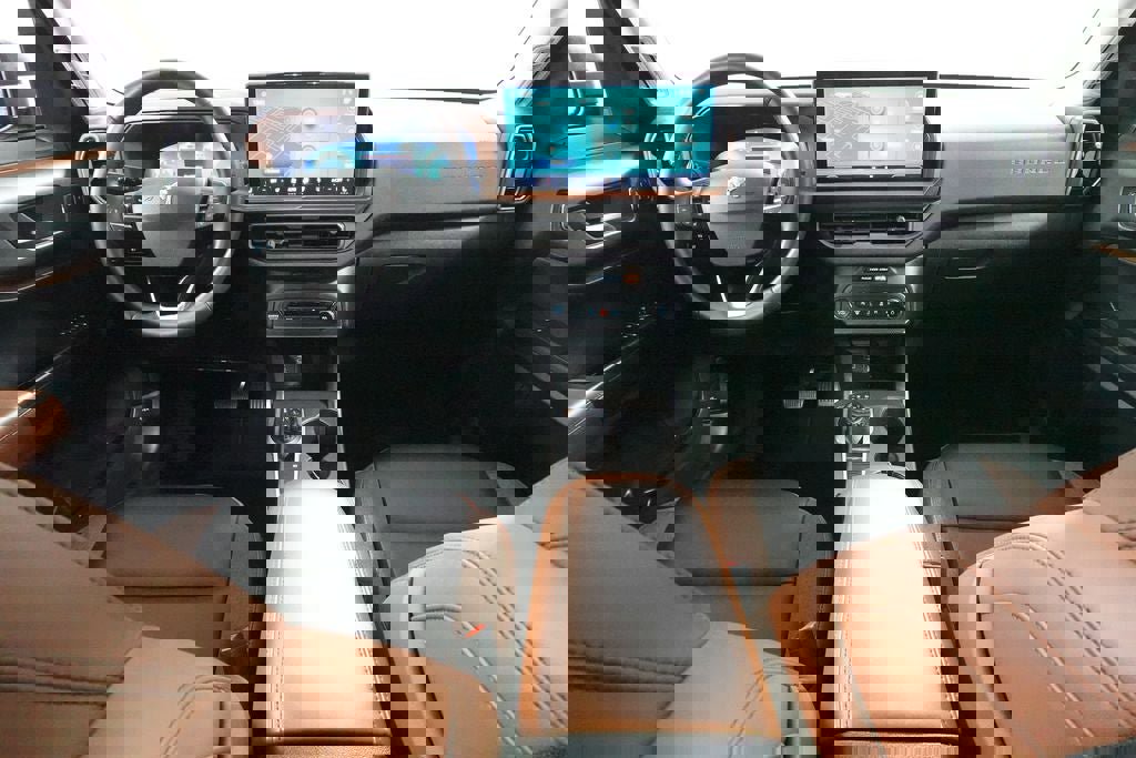 Certified 2025 Ford Bronco Sport Outer Banks w/ Outer Banks Tech Package+ AWD/4WD image 11