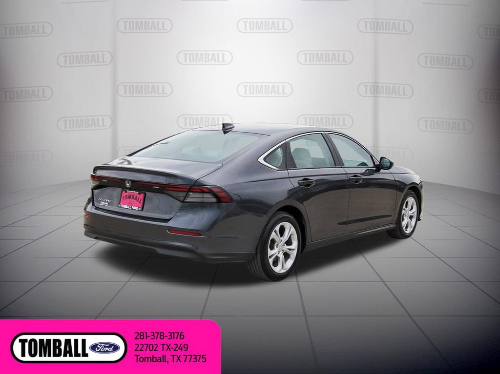 Used 2025 Honda Accord LX image 8