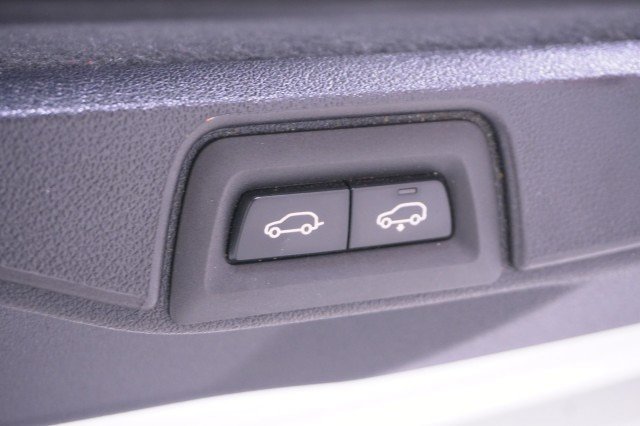 Used 2024 BMW X7 xDrive40i w/ Executive Package AWD/4WD image 11