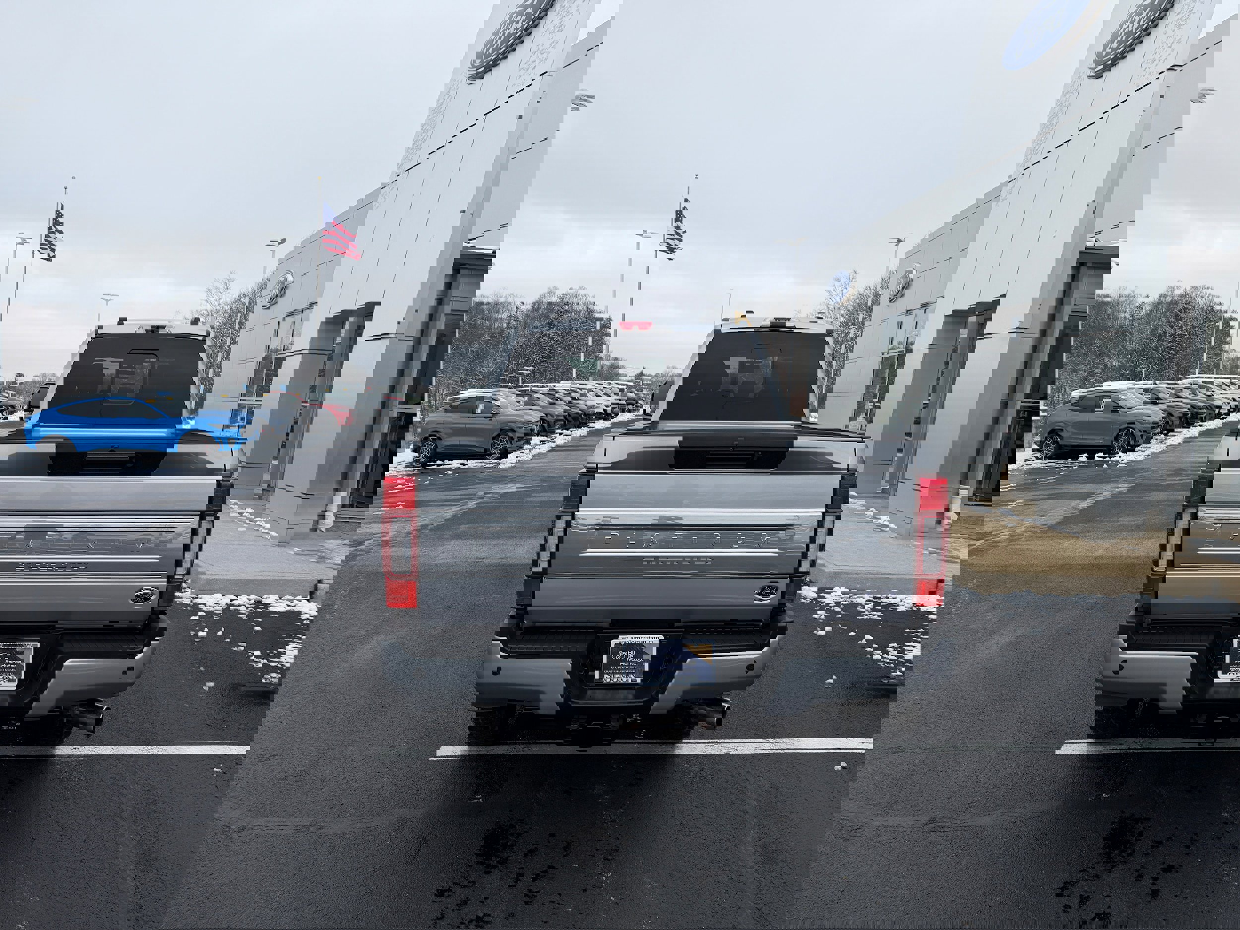 Certified 2021 Ford F250 Platinum w/ FX4 Off-Road Package image 7