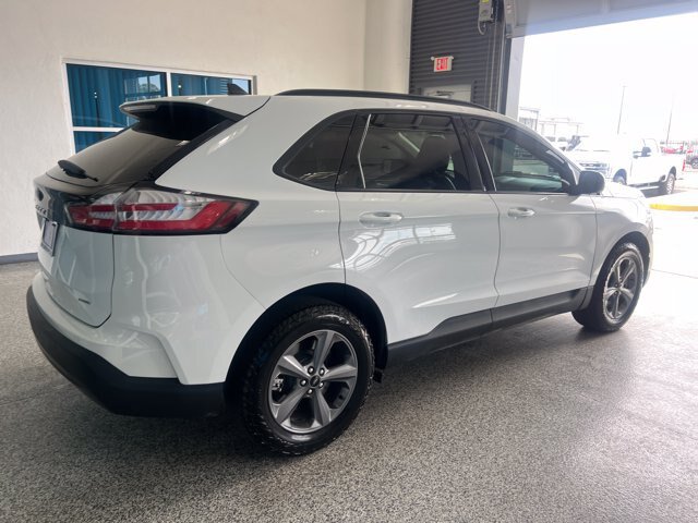 Certified 2023 Ford Edge SEL w/ Sport Appearance Package AWD/4WD image 5
