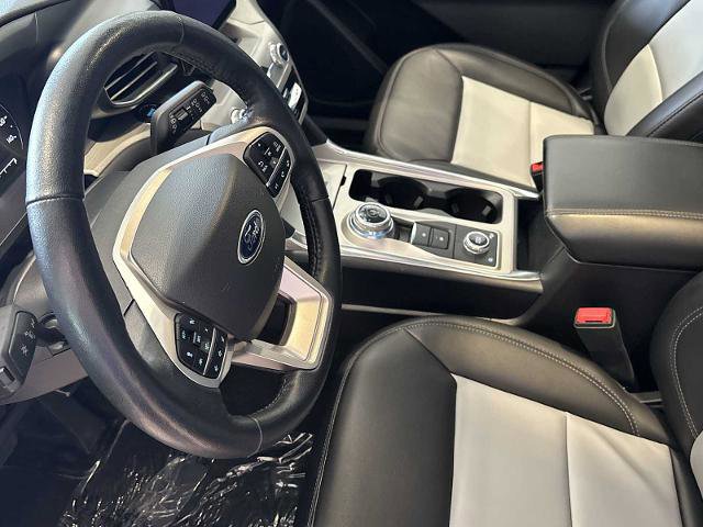 Certified 2022 Ford Explorer XLT w/ Equipment Group 202A image 21