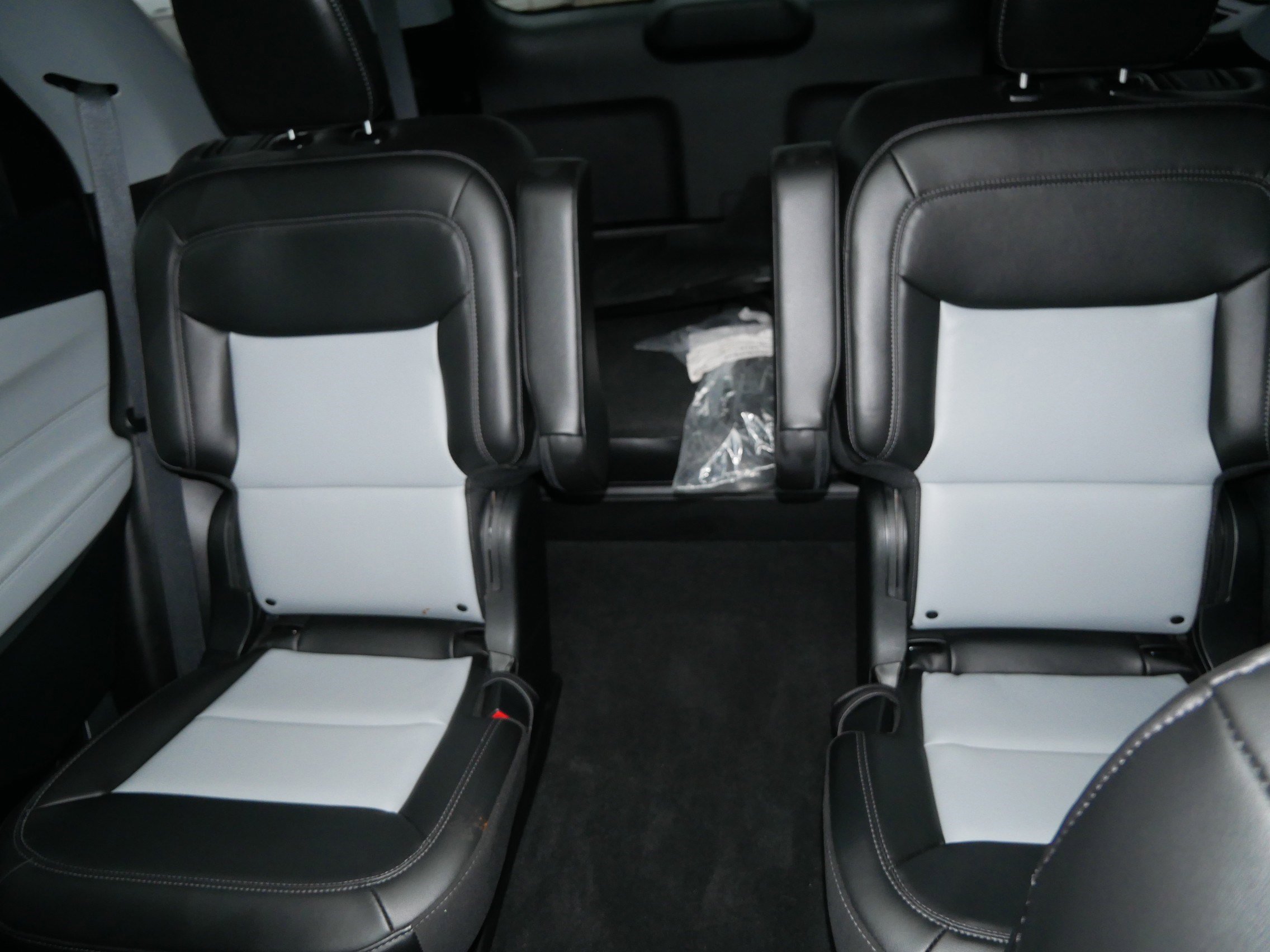 Certified 2024 Ford Explorer XLT w/ Equipment Group 202A image 13