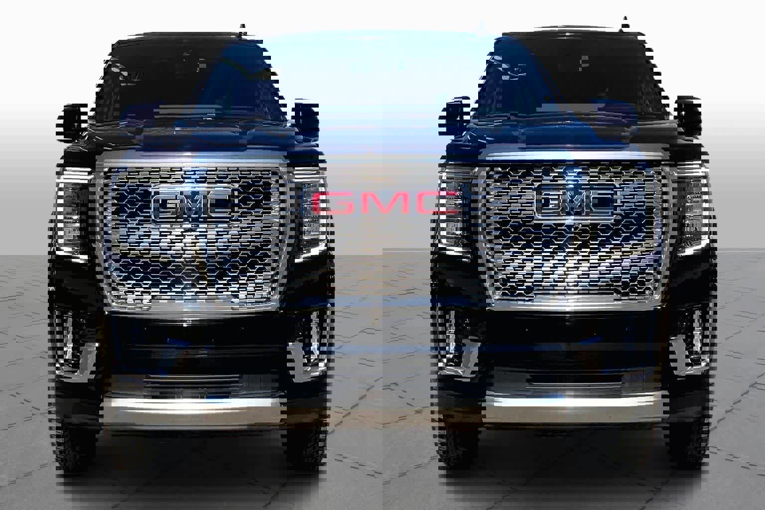 Used 2024 GMC Yukon Denali image 6