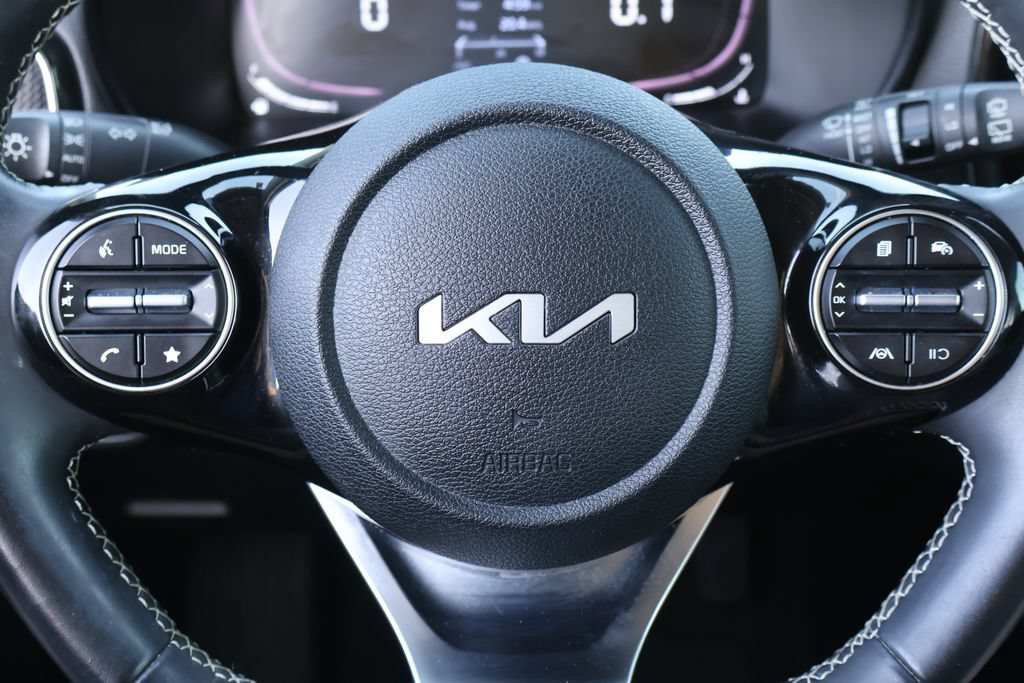 Used 2023 Kia Soul GT-Line FWD image 31