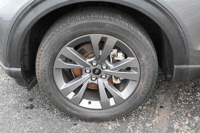 Certified 2023 Ford Explorer XLT w/ Equipment Group 202A AWD/4WD image 16