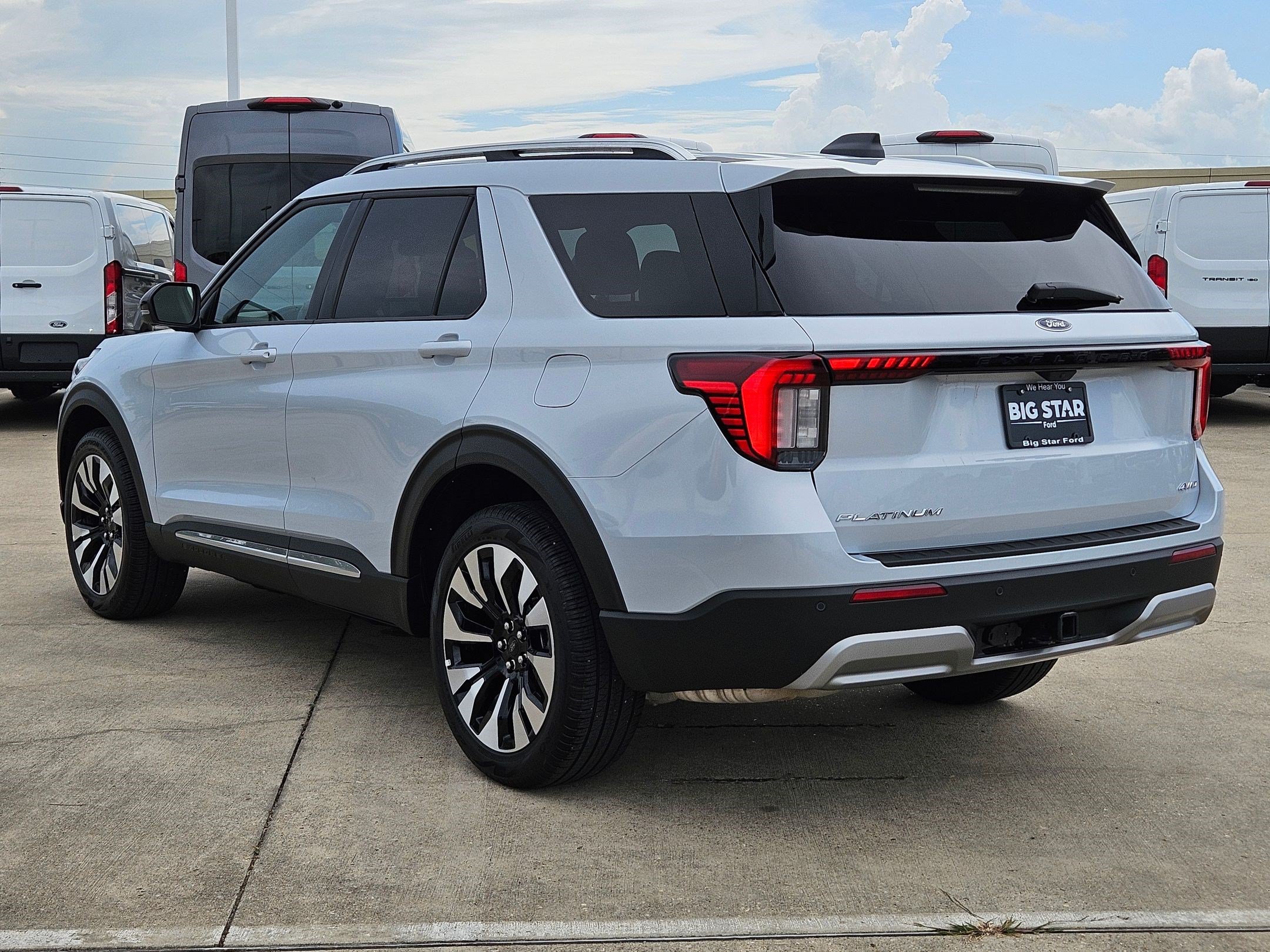 Certified 2026 Ford Explorer Platinum w/ LUX Leather Package AWD/4WD image 7