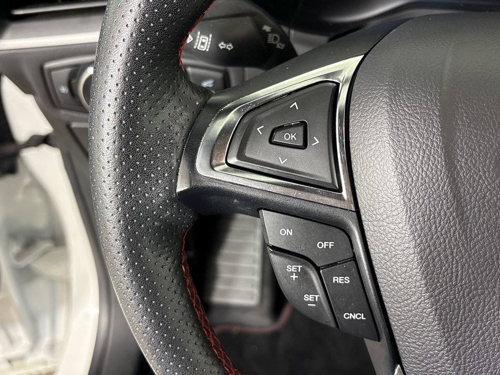 Certified 2024 Ford Edge ST-Line AWD/4WD image 19