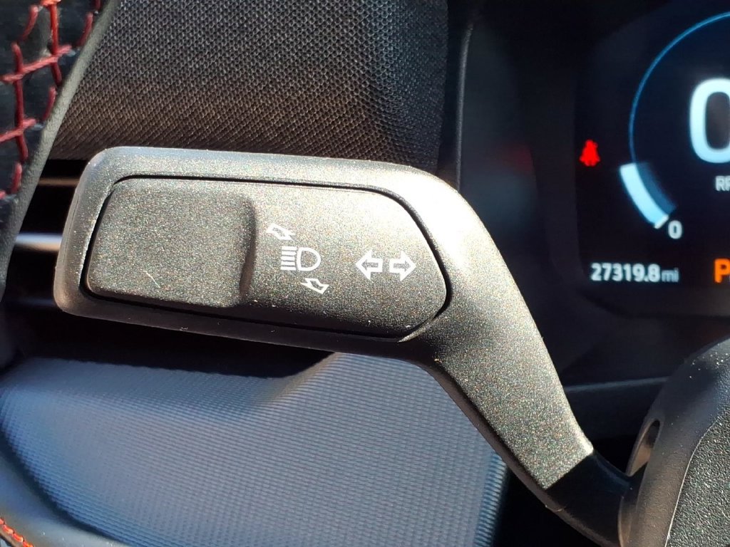 Certified 2025 Ford Explorer ST-Line AWD/4WD image 29