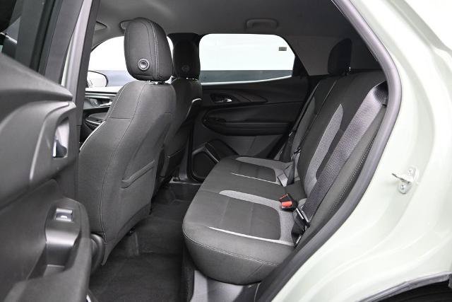 Used 2025 Chevrolet TrailBlazer LT AWD/4WD image 16
